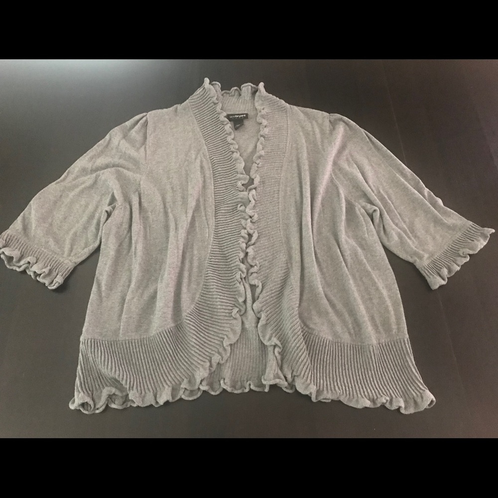 Plus Size Gray 3/4 Sleeve Cardigan